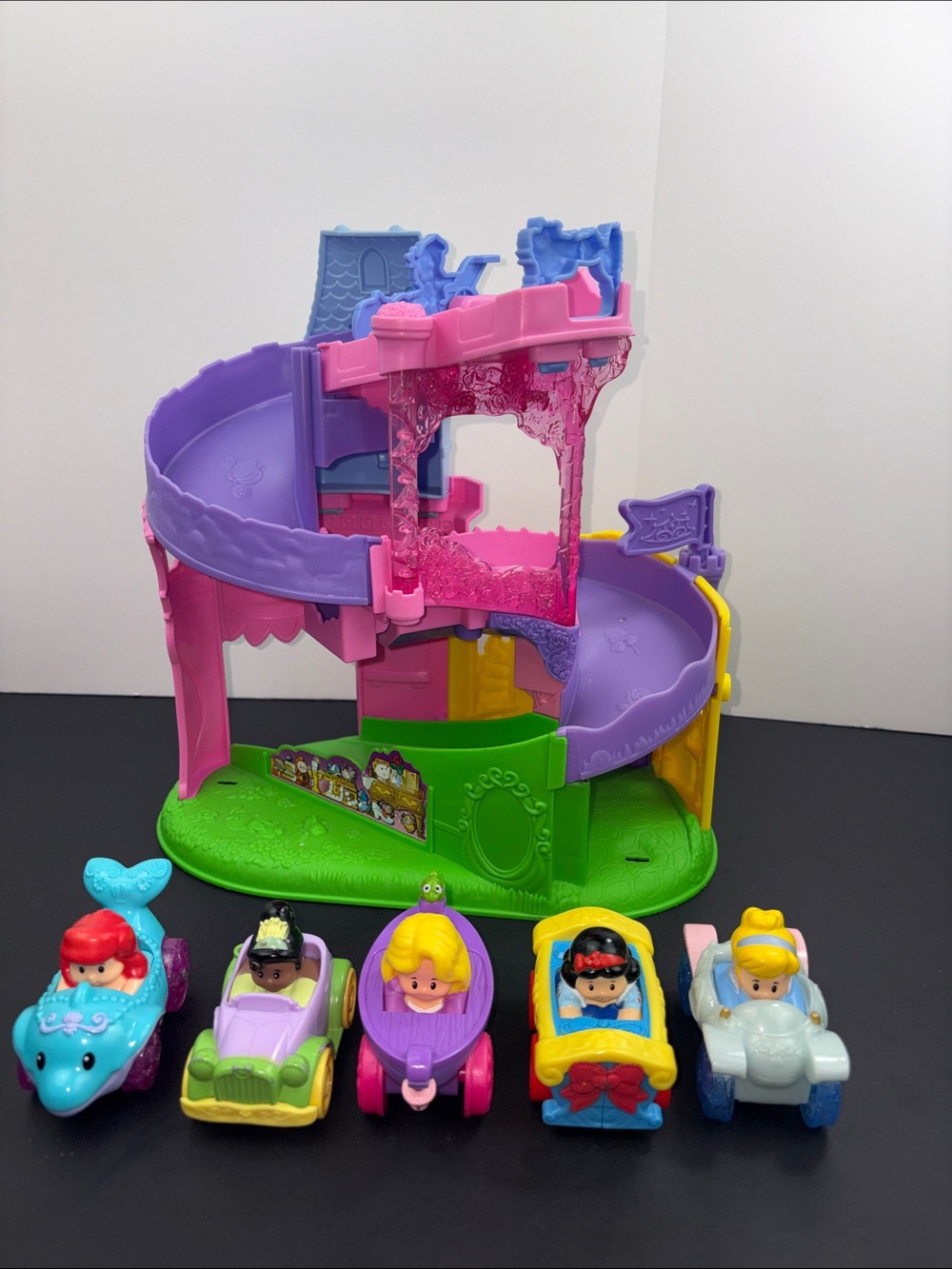 Little People Disney Princess Wheelies Tower Castle With 5 Princess Cars